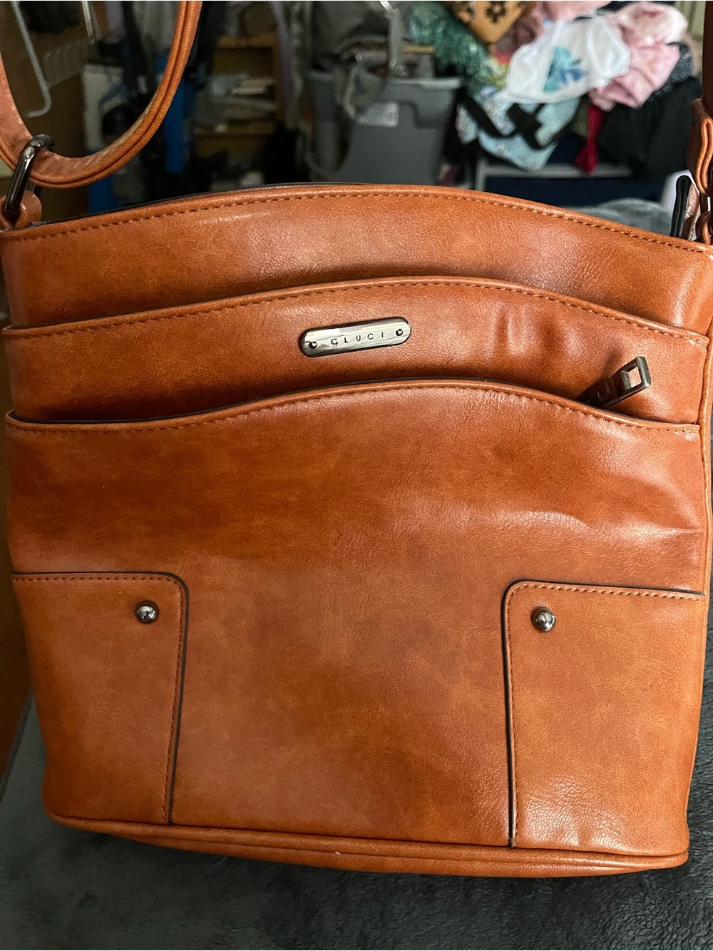 Gluci Tan Leather Shoulder Bag with Front Pockets